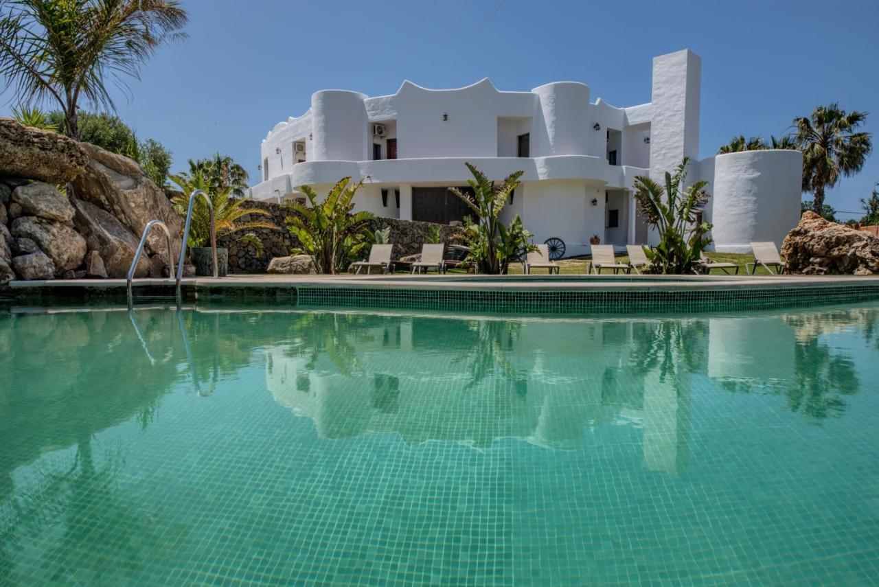 Apartamentos Turisticos Bahia De Trafalgar Саора Экстерьер фото